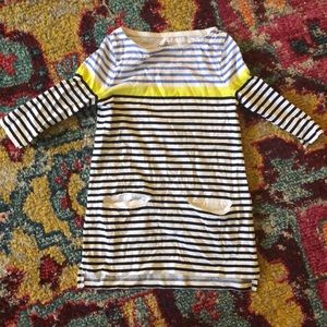 A tunic with stripes and pockets